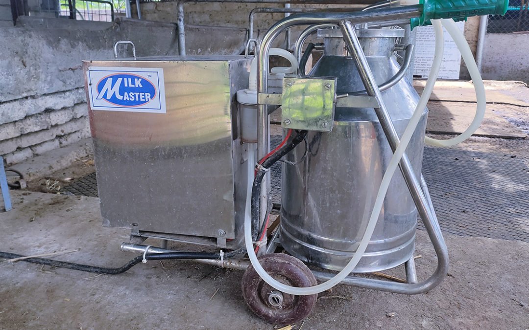 Solar milking machine